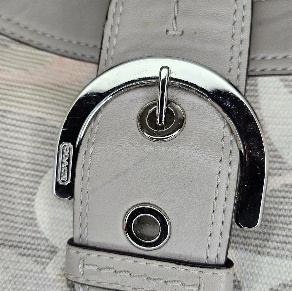 Coach F19214 Vintage Soho Lynn Hobo Bag – Gray & Pink Canvas with Leather Trim